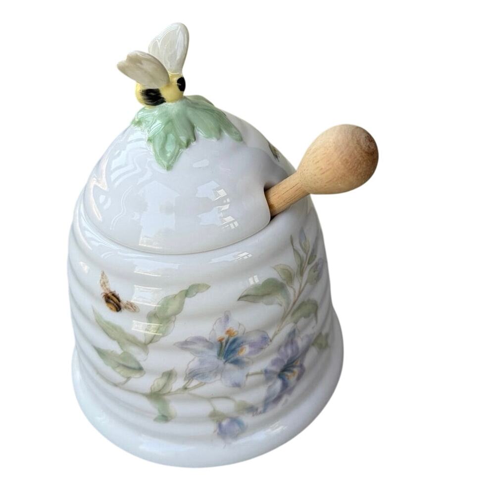 Lenox
Butterfly Meadow Honey Pot - Picture 2 of 6